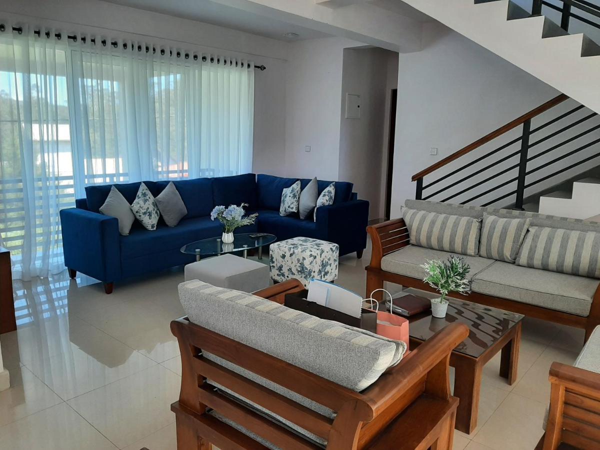 J'S Villa Нувара-Элия Экстерьер фото